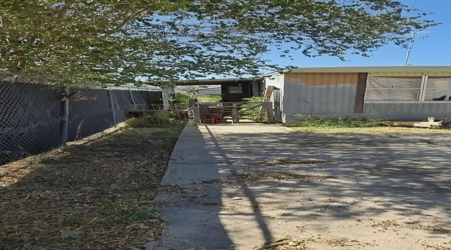 307 (1/2) W Sycamore St, Laredo, Texas 78041, ,Multi-family,For Sale,307 (1/2) W Sycamore St,20263849