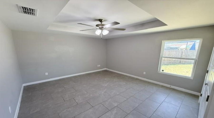 3506 Jose C Santos Dr, Laredo, Texas 78046, 3 Bedrooms Bedrooms, 5 Rooms Rooms,2 BathroomsBathrooms,Residential,For Rent,3506 Jose C Santos Dr,20263838