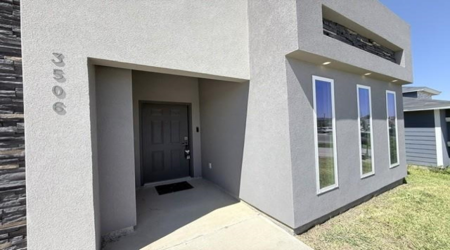 3506 Jose C Santos Dr, Laredo, Texas 78046, 3 Bedrooms Bedrooms, 5 Rooms Rooms,2 BathroomsBathrooms,Residential,For Rent,3506 Jose C Santos Dr,20263838