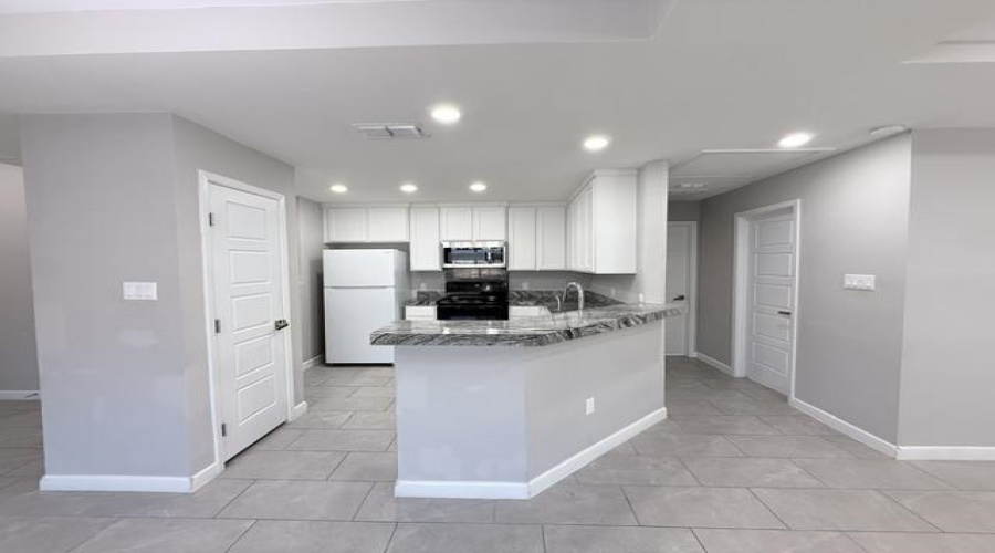 3506 Jose C Santos Dr, Laredo, Texas 78046, 3 Bedrooms Bedrooms, 5 Rooms Rooms,2 BathroomsBathrooms,Residential,For Rent,3506 Jose C Santos Dr,20263838
