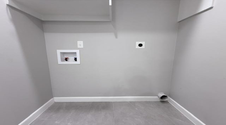 3506 Jose C Santos Dr, Laredo, Texas 78046, 3 Bedrooms Bedrooms, 5 Rooms Rooms,2 BathroomsBathrooms,Residential,For Rent,3506 Jose C Santos Dr,20263838
