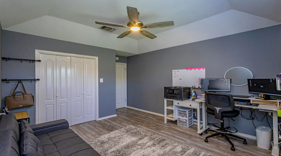 1612 Orange Blossom Lp, Laredo, Texas 78045, 3 Bedrooms Bedrooms, 5 Rooms Rooms,2 BathroomsBathrooms,Residential,For Sale,1612 Orange Blossom Lp,20263840