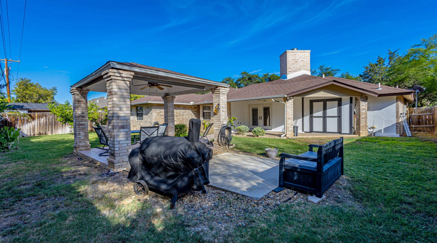 1612 Orange Blossom Lp, Laredo, Texas 78045, 3 Bedrooms Bedrooms, 5 Rooms Rooms,2 BathroomsBathrooms,Residential,For Sale,1612 Orange Blossom Lp,20263840