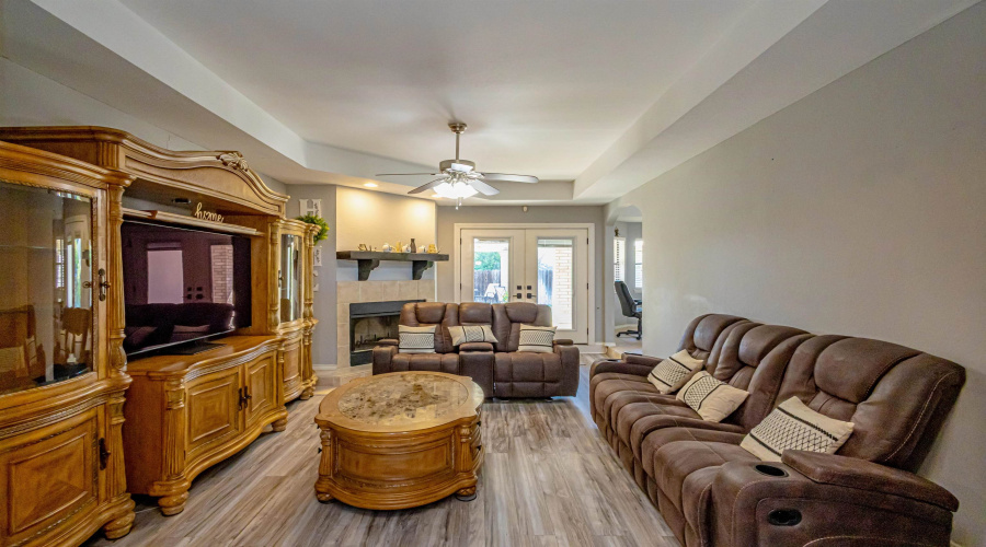 1612 Orange Blossom Lp, Laredo, Texas 78045, 3 Bedrooms Bedrooms, 5 Rooms Rooms,2 BathroomsBathrooms,Residential,For Sale,1612 Orange Blossom Lp,20263840