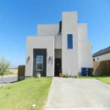 4002 Pavo Real Ln., Laredo, Texas 78046, 4 Bedrooms Bedrooms, 5 Rooms Rooms,2 BathroomsBathrooms,Residential,For Sale,4002 Pavo Real Ln.,20263842