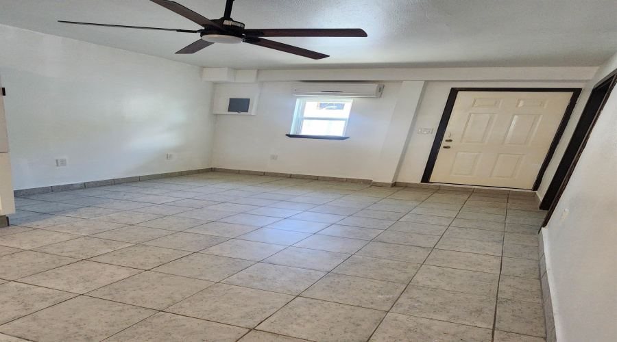 8513 Ontario Lp, Laredo, Texas 78045, 1 Bedroom Bedrooms, 2 Rooms Rooms,1 BathroomBathrooms,Residential,For Rent,8513 Ontario Lp,20263845
