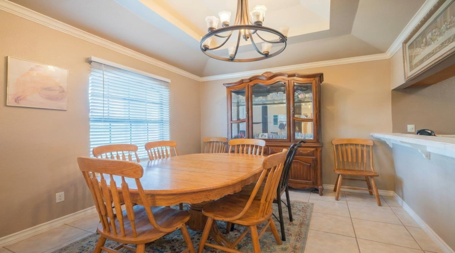 4725 San Rafael Ln, Laredo, Texas 78046, 3 Bedrooms Bedrooms, 5 Rooms Rooms,2 BathroomsBathrooms,Residential,For Sale,4725 San Rafael Ln,20263846