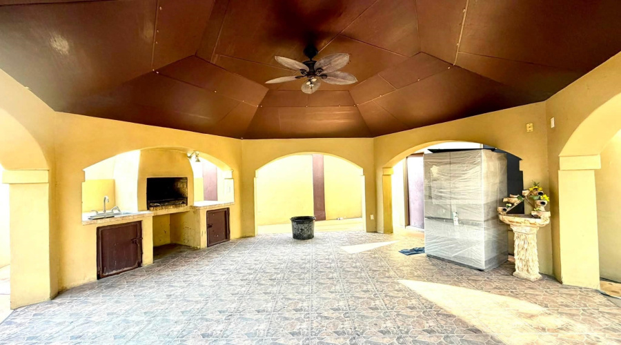 3102 Plum St, Laredo, Texas 78043, 1 Bedroom Bedrooms, 2 Rooms Rooms,1 BathroomBathrooms,Residential,For Rent,3102 Plum St,20263847