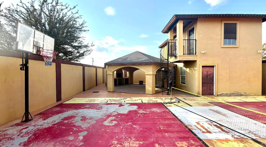 3102 Plum St, Laredo, Texas 78043, 1 Bedroom Bedrooms, 2 Rooms Rooms,1 BathroomBathrooms,Residential,For Rent,3102 Plum St,20263847