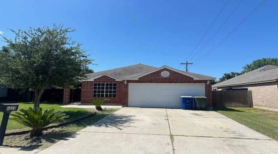 5229 Brewster Dr, Laredo, Texas 78045, 3 Bedrooms Bedrooms, 5 Rooms Rooms,2 BathroomsBathrooms,Residential,For Sale,5229 Brewster Dr,20263853