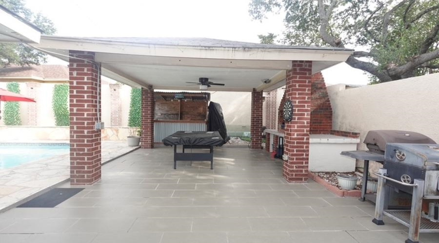 1715 Kingwood Dr, Laredo, Texas 78045, 3 Bedrooms Bedrooms, 7 Rooms Rooms,2 BathroomsBathrooms,Residential,For Sale,1715 Kingwood Dr,20263854