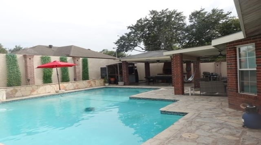 1715 Kingwood Dr, Laredo, Texas 78045, 3 Bedrooms Bedrooms, 7 Rooms Rooms,2 BathroomsBathrooms,Residential,For Sale,1715 Kingwood Dr,20263854