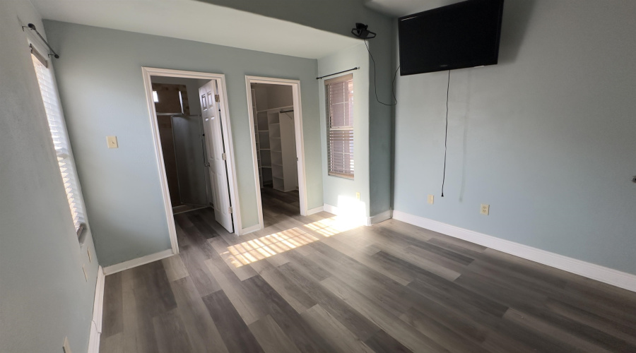 1004 Minutemen Dr, Laredo, Texas 78046, 3 Bedrooms Bedrooms, 5 Rooms Rooms,2 BathroomsBathrooms,Residential,For Rent,1004 Minutemen Dr,20263856