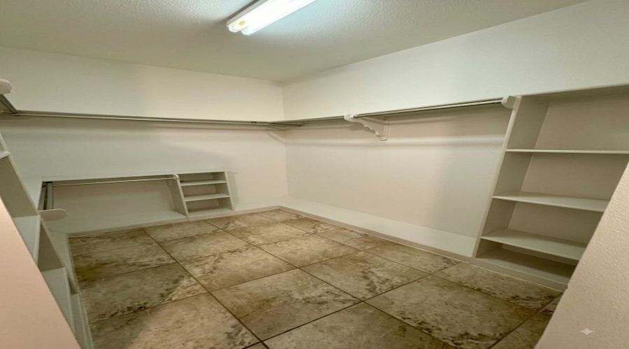 2024 Durango Ave, LAREDO, Texas 78046, 4 Bedrooms Bedrooms, 5 Rooms Rooms,3 BathroomsBathrooms,Residential,For Sale,2024 Durango Ave,20263858