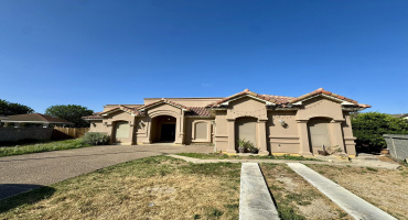 2024 Durango Ave, LAREDO, Texas 78046, 4 Bedrooms Bedrooms, 5 Rooms Rooms,3 BathroomsBathrooms,Residential,For Sale,2024 Durango Ave,20263858