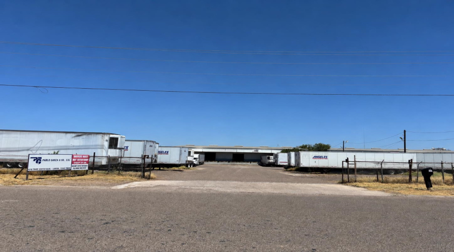 4116 Trade Center Blvd, Laredo, Texas 78045-9999, 1 Bedroom Bedrooms, 21 Rooms Rooms,2 BathroomsBathrooms,Commercial/industrial,For Rent,4116 Trade Center Blvd,20263857