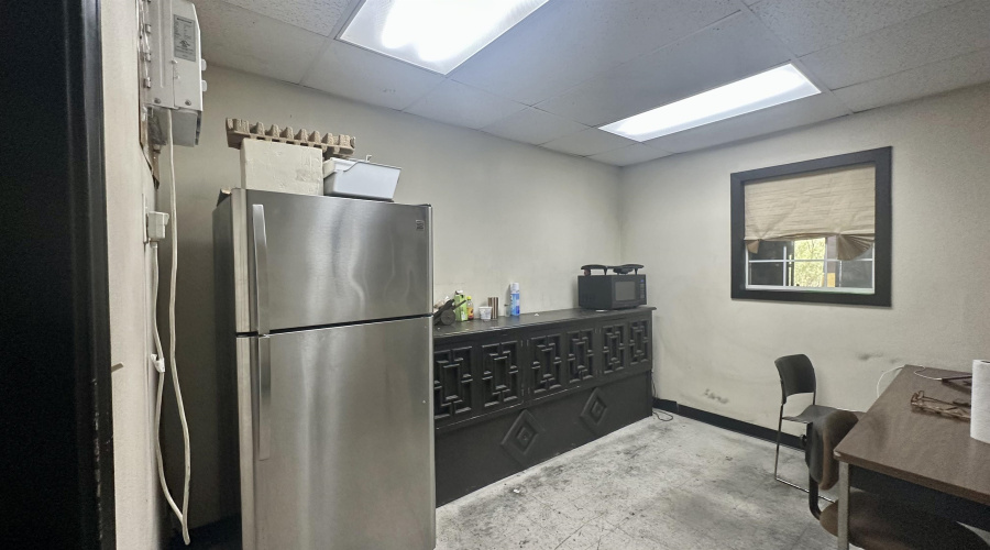 4116 Trade Center Blvd, Laredo, Texas 78045-9999, 1 Bedroom Bedrooms, 21 Rooms Rooms,2 BathroomsBathrooms,Commercial/industrial,For Rent,4116 Trade Center Blvd,20263857
