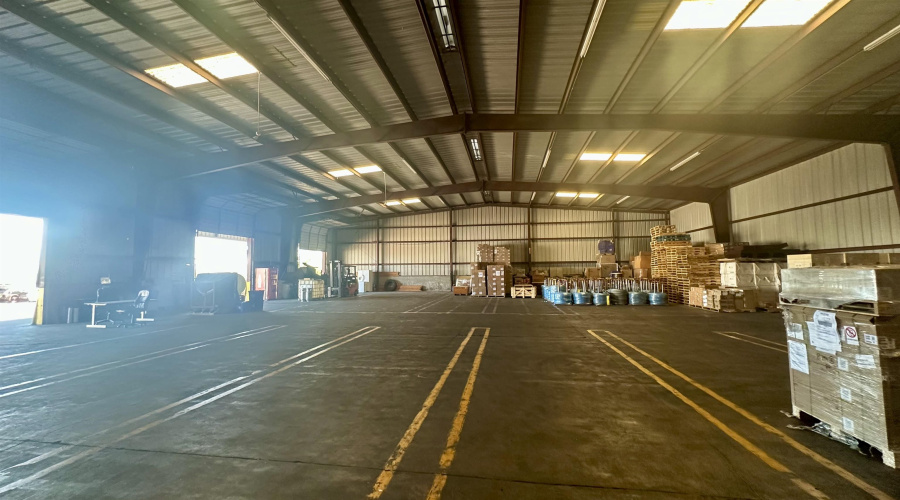 4116 Trade Center Blvd, Laredo, Texas 78045-9999, 1 Bedroom Bedrooms, 21 Rooms Rooms,2 BathroomsBathrooms,Commercial/industrial,For Rent,4116 Trade Center Blvd,20263857