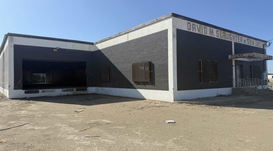 569 Logan Ave, Laredo, Texas 78040, 1 Bedroom Bedrooms, 6 Rooms Rooms,Commercial/industrial,For Rent,569 Logan Ave,20263860