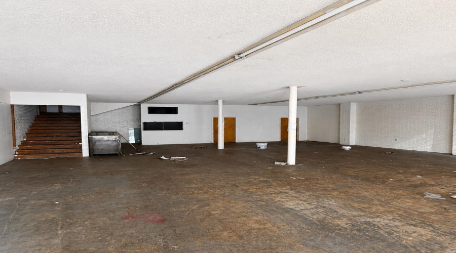 313 Flores Ave, Laredo, Texas 78040, ,2 BathroomsBathrooms,Commercial retail/office,For Sale,313 Flores Ave,20263866