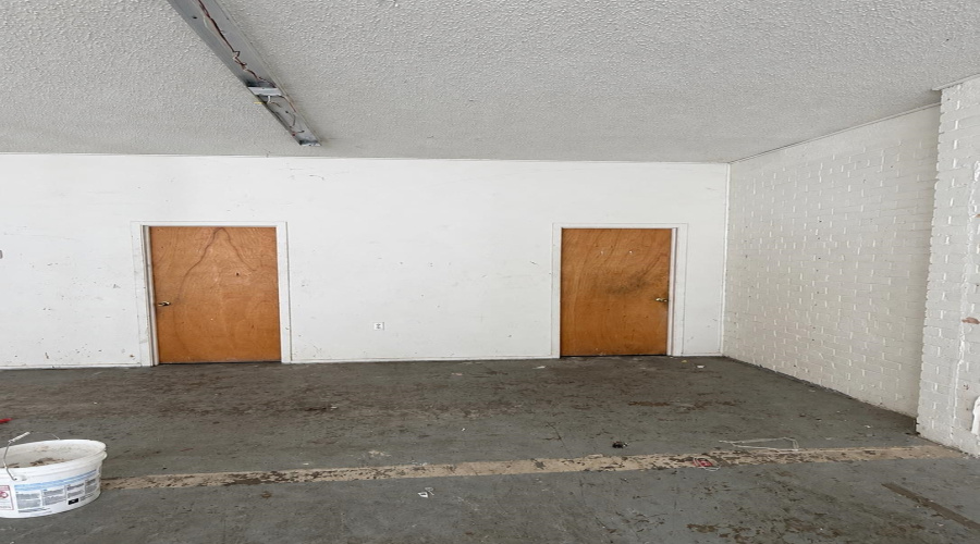 313 Flores Ave, Laredo, Texas 78040, ,2 BathroomsBathrooms,Commercial retail/office,For Sale,313 Flores Ave,20263866
