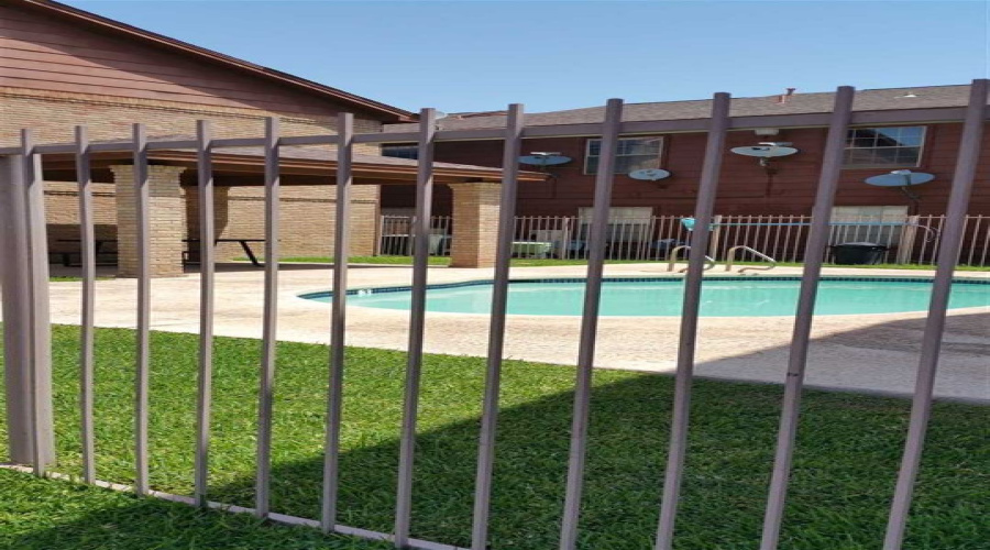 9802 Cantera Ct, Laredo, Texas 78045, 2 Bedrooms Bedrooms, 4 Rooms Rooms,2 BathroomsBathrooms,Residential,For Rent,9802 Cantera Ct,20263859