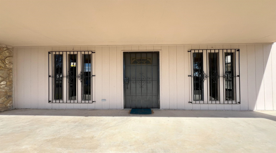 548 Cerrito Dr, Zapata, Texas 78076, 3 Bedrooms Bedrooms, 7 Rooms Rooms,2 BathroomsBathrooms,Residential,For Sale,548 Cerrito Dr,20263864