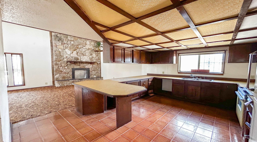 548 Cerrito Dr, Zapata, Texas 78076, 3 Bedrooms Bedrooms, 7 Rooms Rooms,2 BathroomsBathrooms,Residential,For Sale,548 Cerrito Dr,20263864