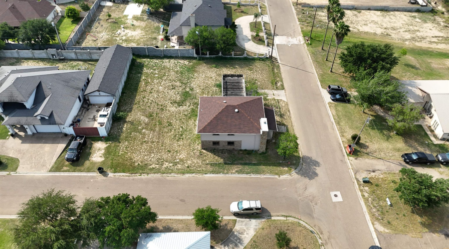548 Cerrito Dr, Zapata, Texas 78076, 3 Bedrooms Bedrooms, 7 Rooms Rooms,2 BathroomsBathrooms,Residential,For Sale,548 Cerrito Dr,20263864