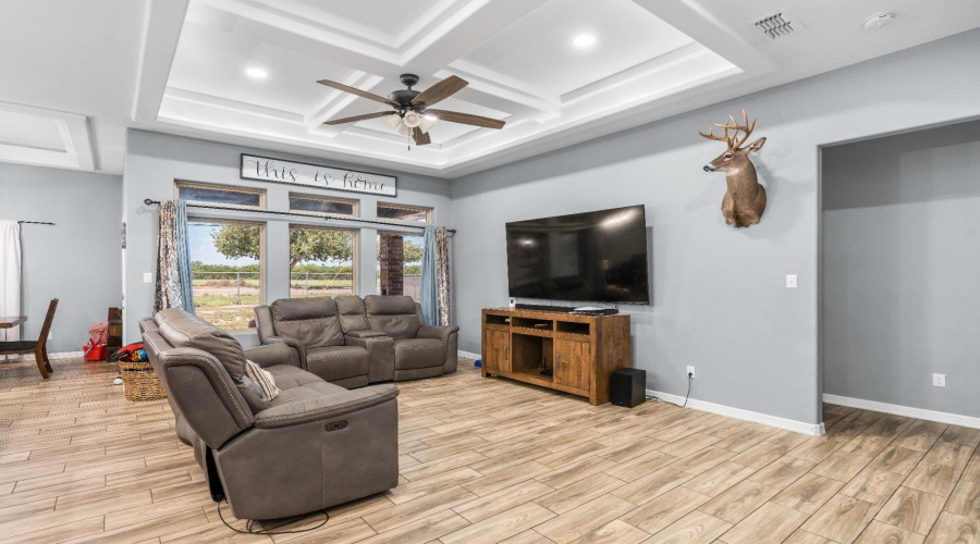 2303 Lake View Dr., Mission, Texas 78572, 3 Bedrooms Bedrooms, 6 Rooms Rooms,2 BathroomsBathrooms,Residential,For Sale,2303 Lake View Dr.,20263867