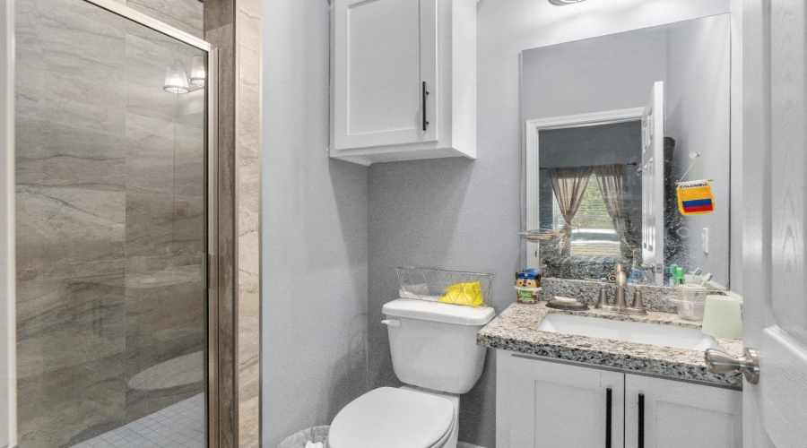2303 Lake View Dr., Mission, Texas 78572, 3 Bedrooms Bedrooms, 6 Rooms Rooms,2 BathroomsBathrooms,Residential,For Sale,2303 Lake View Dr.,20263867