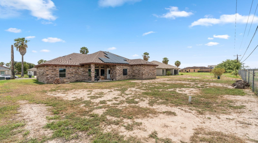 2303 Lake View Dr., Mission, Texas 78572, 3 Bedrooms Bedrooms, 6 Rooms Rooms,2 BathroomsBathrooms,Residential,For Sale,2303 Lake View Dr.,20263867