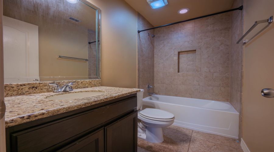 505 Silver Palm Dr, Laredo, Texas 78045, 4 Bedrooms Bedrooms, 7 Rooms Rooms,3 BathroomsBathrooms,Residential,For Sale,505 Silver Palm Dr,20263869
