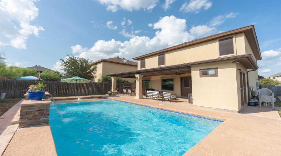 505 Silver Palm Dr, Laredo, Texas 78045, 4 Bedrooms Bedrooms, 7 Rooms Rooms,3 BathroomsBathrooms,Residential,For Sale,505 Silver Palm Dr,20263869