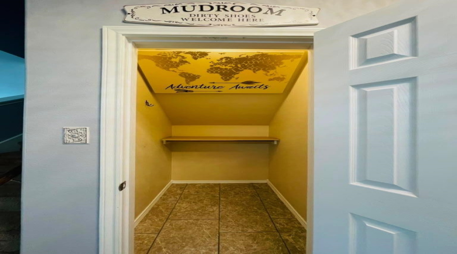 9983 Inmaculada Ln, Laredo, Texas 78045, 3 Bedrooms Bedrooms, 6 Rooms Rooms,2 BathroomsBathrooms,Residential,For Sale,9983 Inmaculada Ln,20263871