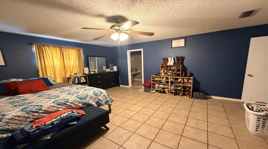 307 Hancock Ct, Laredo, Texas 78046, 3 Bedrooms Bedrooms, 6 Rooms Rooms,2 BathroomsBathrooms,Residential,For Rent,307 Hancock Ct,20263874