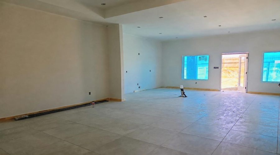 112 Mi Ranchito St., laredo, Texas 78046, 3 Bedrooms Bedrooms, 5 Rooms Rooms,2 BathroomsBathrooms,Residential,For Sale,112 Mi Ranchito St.,20263876