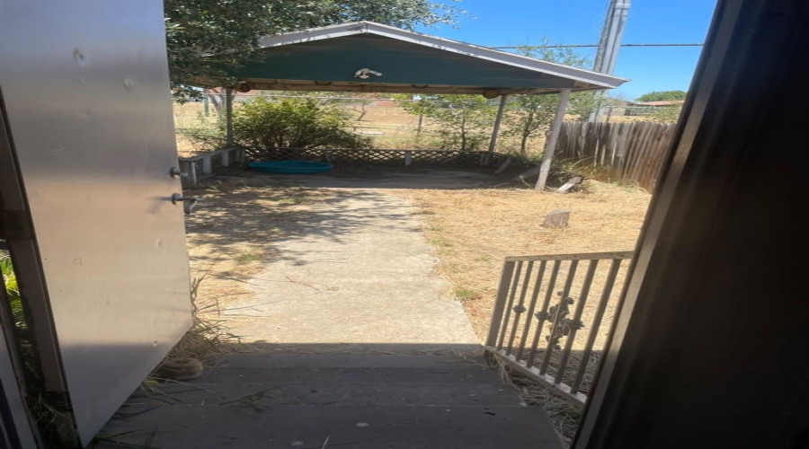2318 Loma Vista Dr, Laredo, Texas 78046, 3 Bedrooms Bedrooms, 5 Rooms Rooms,2 BathroomsBathrooms,Residential,For Sale,2318 Loma Vista Dr,20263877