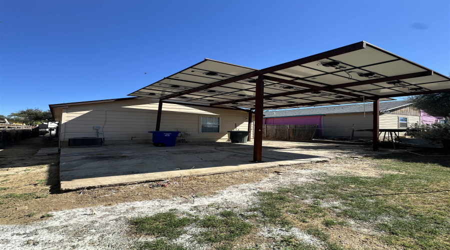 352 Ocean Dr, Laredo, Texas 78043, 3 Bedrooms Bedrooms, 5 Rooms Rooms,2 BathroomsBathrooms,Residential,For Rent,352 Ocean Dr,20263878