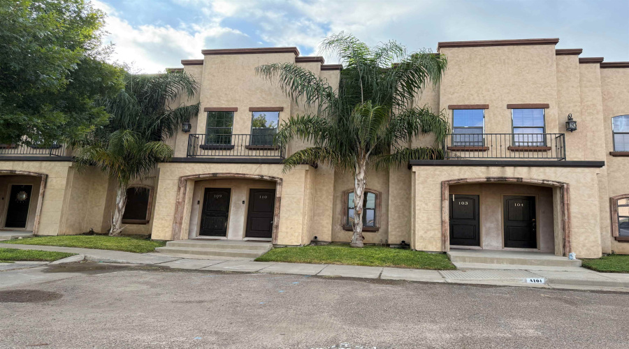 8216 Casa Verde Rd, Laredo, Texas 78041, 2 Bedrooms Bedrooms, 5 Rooms Rooms,2 BathroomsBathrooms,Residential,For Rent,8216 Casa Verde Rd,20263883
