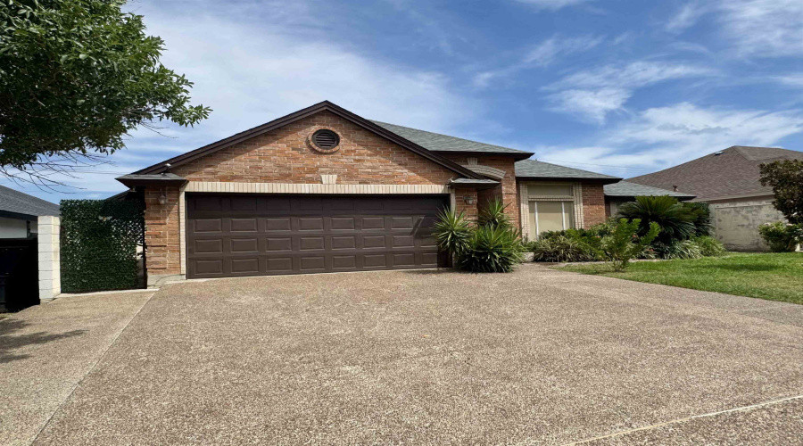 418 Northstar Dr, LAREDO, Texas 78045, 4 Bedrooms Bedrooms, 5 Rooms Rooms,3 BathroomsBathrooms,Residential,For Sale,418 Northstar Dr,20263884