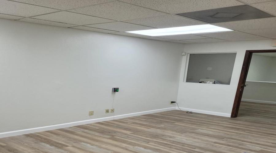 14110 Transportation Ave, Laredo, Texas 78041, ,2 BathroomsBathrooms,Commercial retail/office,For Rent,14110 Transportation Ave,20263880