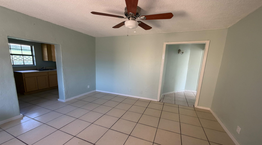 3502 Guadalupe St, Laredo, TX 78043, Texas 78043-3827, ,Multi-family,For Sale,3502 Guadalupe St,20263888