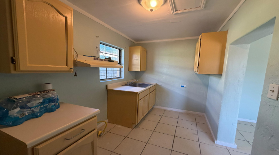 3502 Guadalupe St, Laredo, TX 78043, Texas 78043-3827, ,Multi-family,For Sale,3502 Guadalupe St,20263888