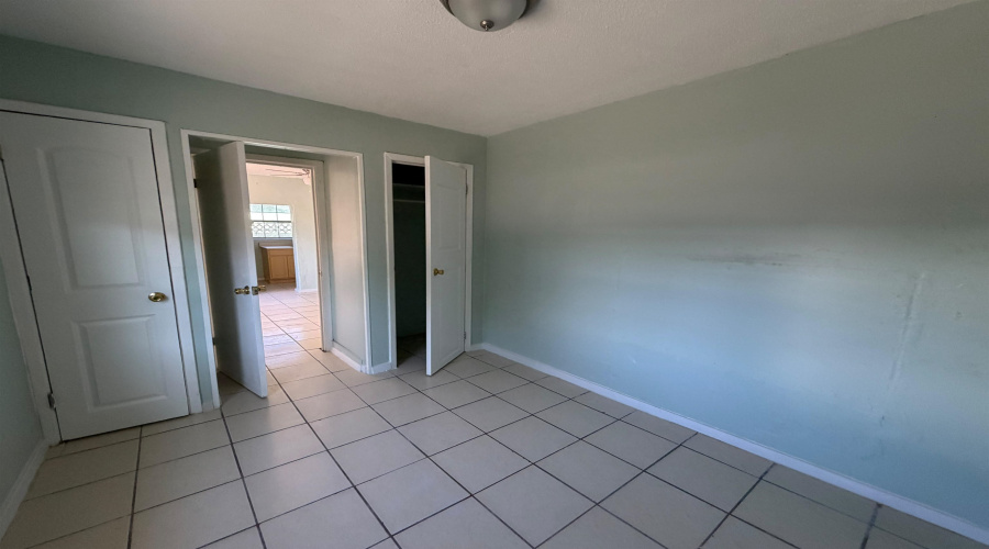 3502 Guadalupe St, Laredo, TX 78043, Texas 78043-3827, ,Multi-family,For Sale,3502 Guadalupe St,20263888