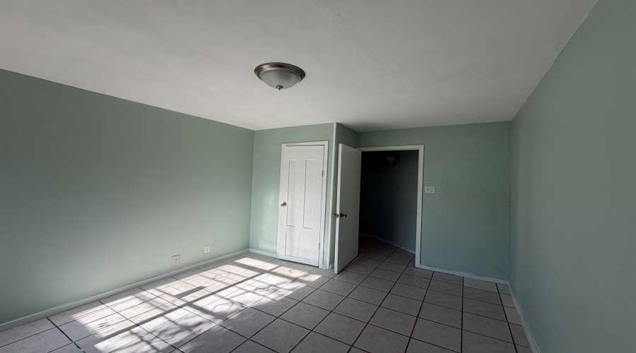 3502 Guadalupe St, Laredo, TX 78043, Texas 78043-3827, ,Multi-family,For Sale,3502 Guadalupe St,20263888