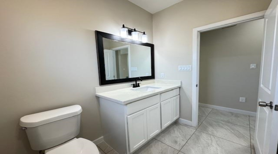 6702 El Freno, Laredo, Texas 78046, 3 Bedrooms Bedrooms, 6 Rooms Rooms,2 BathroomsBathrooms,Residential,For Rent,6702 El Freno,20263887