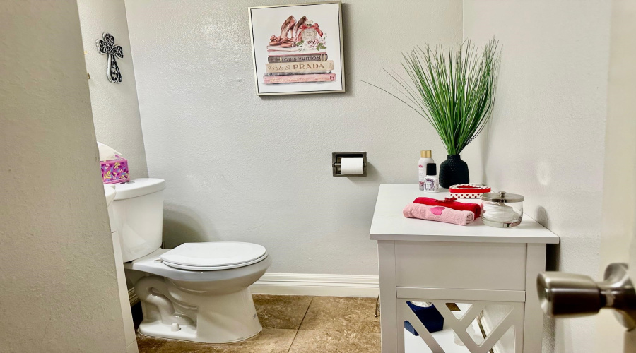 16 Quadrangle Cir, Laredo, Texas 78041, 3 Bedrooms Bedrooms, 7 Rooms Rooms,2 BathroomsBathrooms,Residential,For Sale,16 Quadrangle Cir,20263889