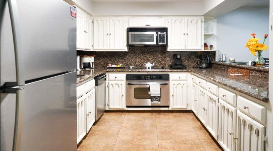 16 Quadrangle Cir, Laredo, Texas 78041, 3 Bedrooms Bedrooms, 7 Rooms Rooms,2 BathroomsBathrooms,Residential,For Sale,16 Quadrangle Cir,20263889