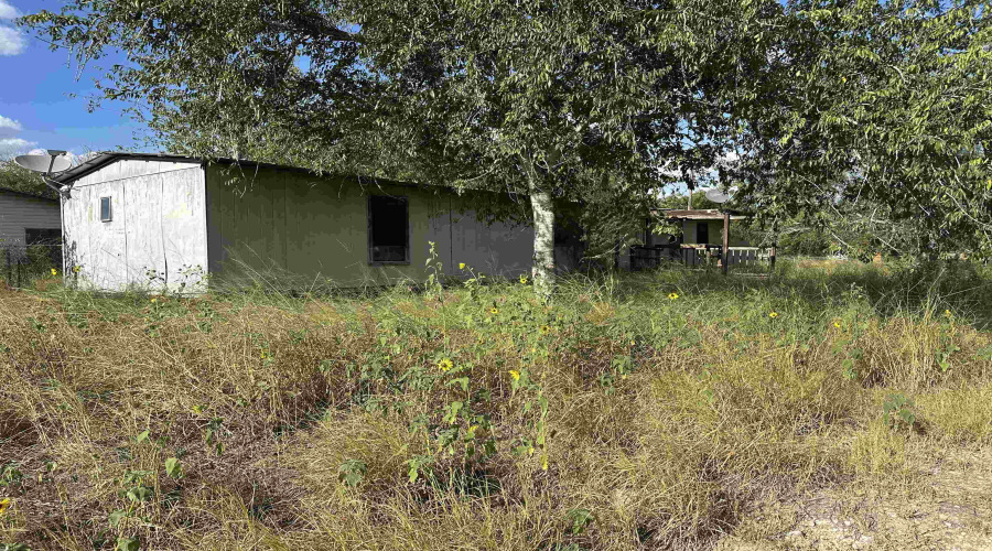 707 S Frans St., hebbronville, Texas 78361, 3 Bedrooms Bedrooms, 5 Rooms Rooms,2 BathroomsBathrooms,Residential,For Sale,707 S Frans St.,20263890